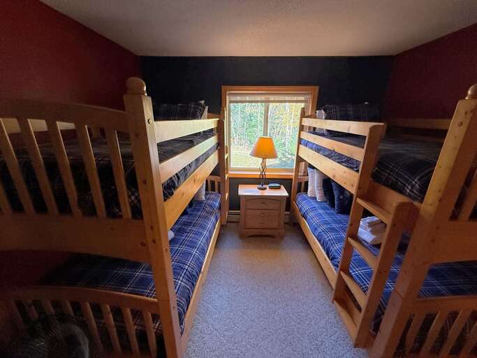 Bunk Room with 2 Twin-over-Twin Bunks (sleeps 4)