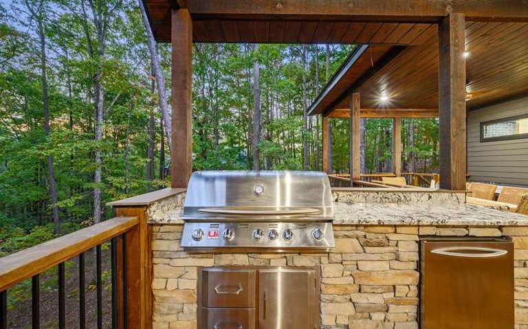 High end grill and fridge High end grill and fridge