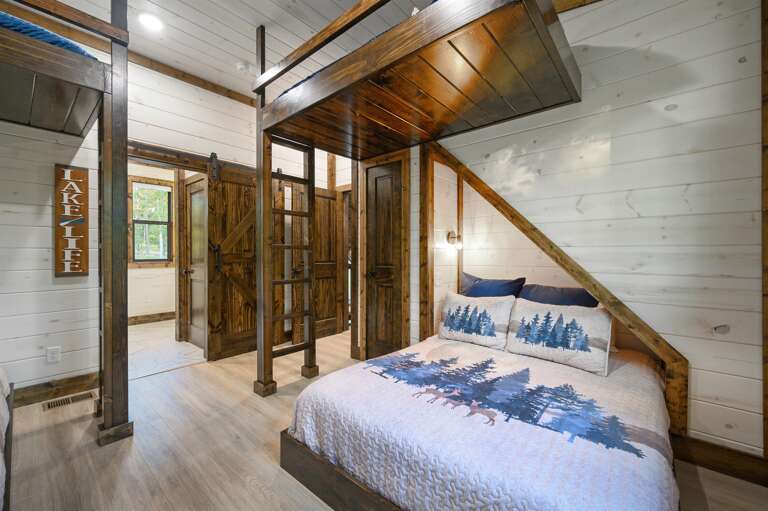 Bunk Room has two Queens on the bottom