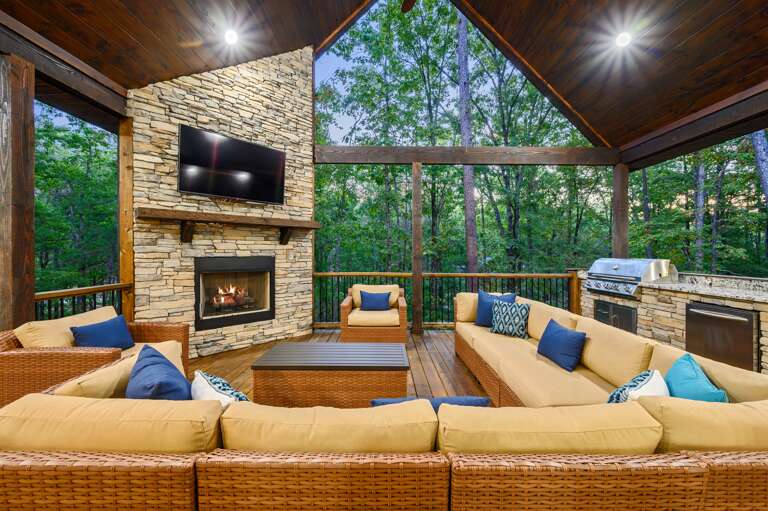 Back Deck has seating for 10