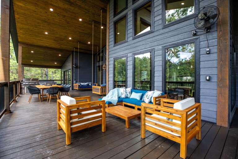 Plenty Conversation Areas