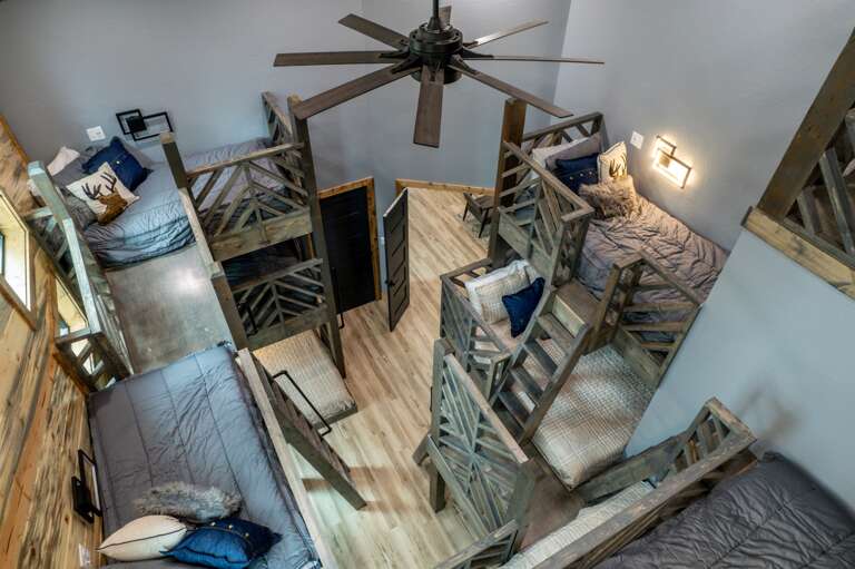 5 Queens &amp; 5 Twin Beds