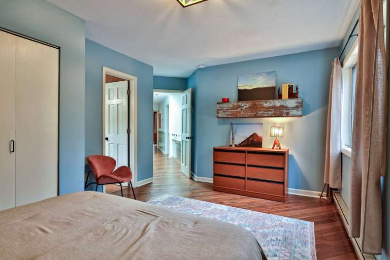 Ample storage and mountain-inspired decor. Unpack fully and settle in for the week—don't live out of a suitcase.