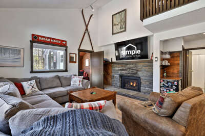 Liquid Lodge: Upper