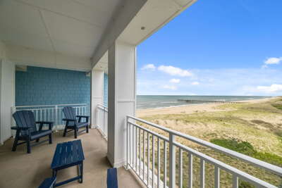 Baysically Beachy - Penthouse 413B