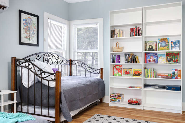 Twin bed with trundle