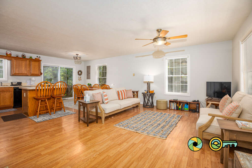 Hoover's Hideaway Shenandoah Valley 3 Bedroom Cabin Basye VA (168829) Find Rentals