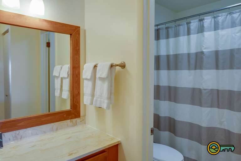 Powder room & bathroom