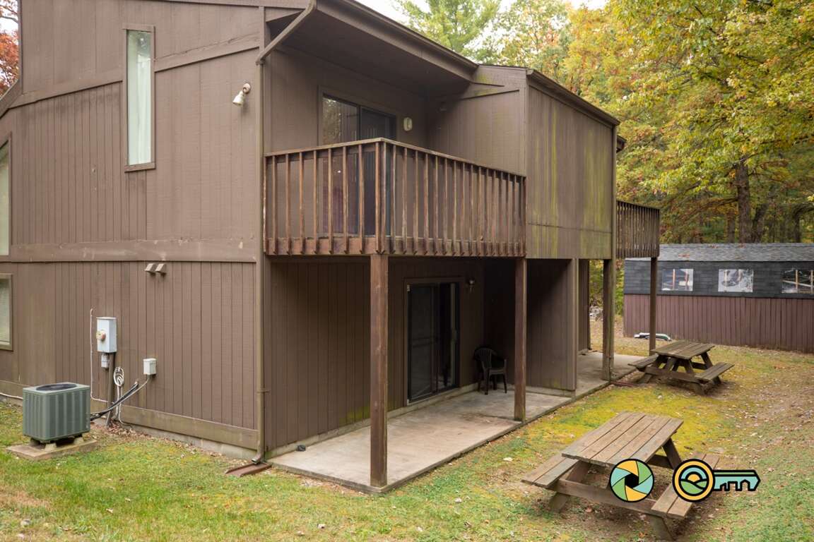 Senedo Springs 100A Duplex 2 Bedroom Vacation Rental in Basye, VA Sleeps 6 Find Rentals