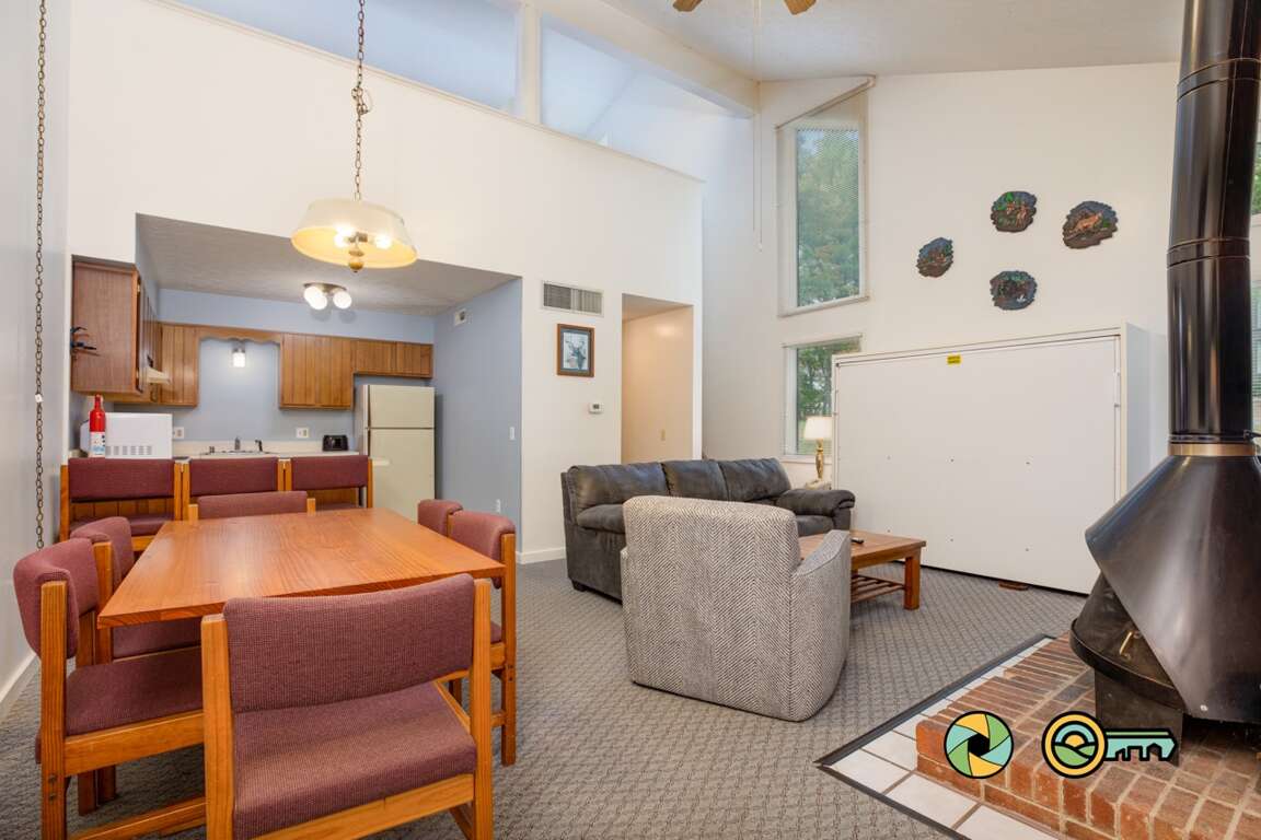 Senedo Springs 100A Duplex 2 Bedroom Vacation Rental in Basye, VA Sleeps 6 Find Rentals