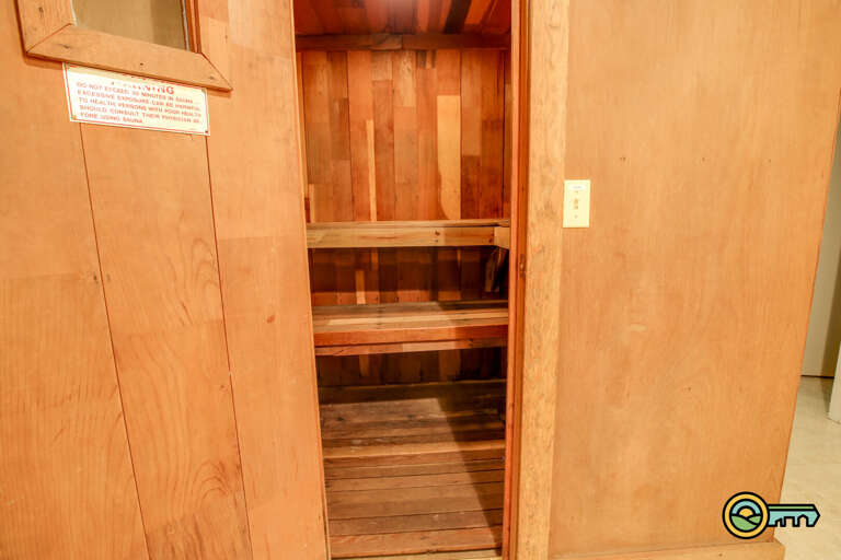 Sauna in bathroom 3