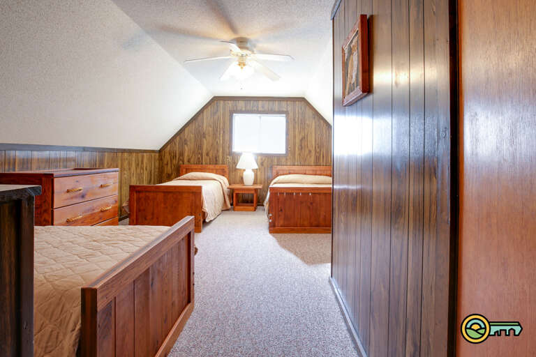 Loft bedroom Loft bedroom