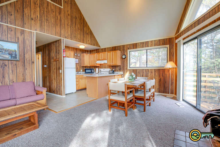 Dining room & kitchen