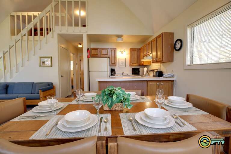 Dining room & kitchen Dining room & kitchen