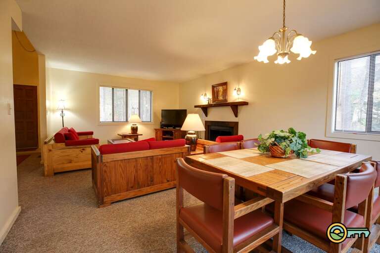 Dining & living rooms