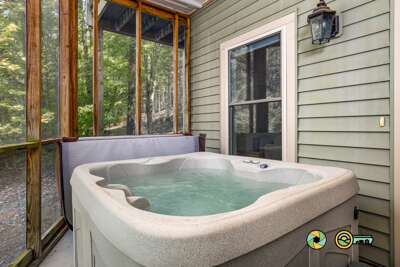 6010 Crooked Run: Moonshine Mountain