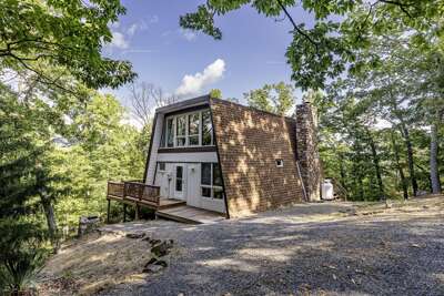 1186 Fairway Drive: Country Squire