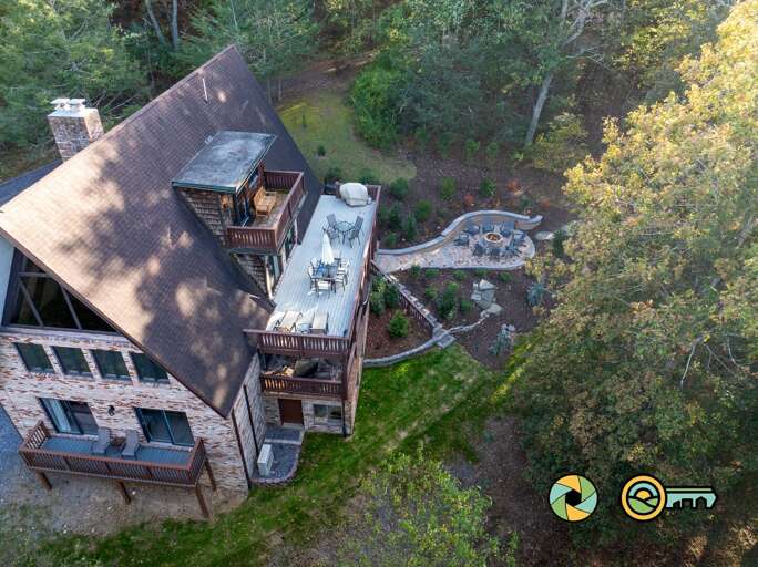 396 Aspen Way North: Bluebird Chalet 396 Aspen Way North: Bluebird Chalet