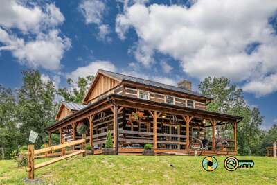 3181 Crooked Run: Sawmill Inn