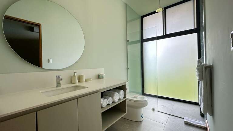 En-suite bathroom for Suite #2 En-suite bathroom for Suite #2