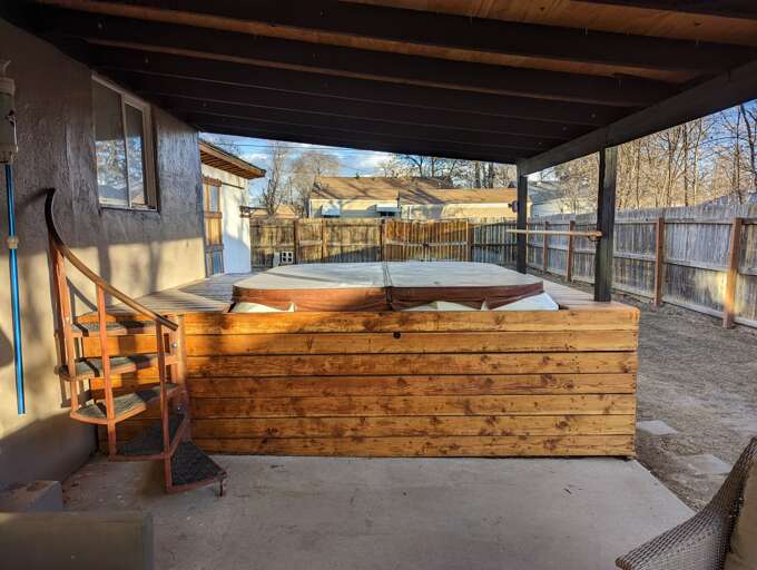 Hot Tub (Closed during Day)