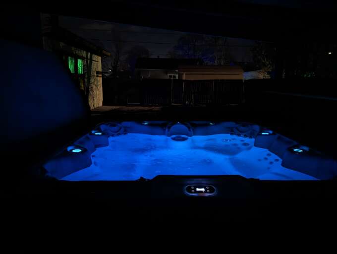 Hot Tub (Open at Night)