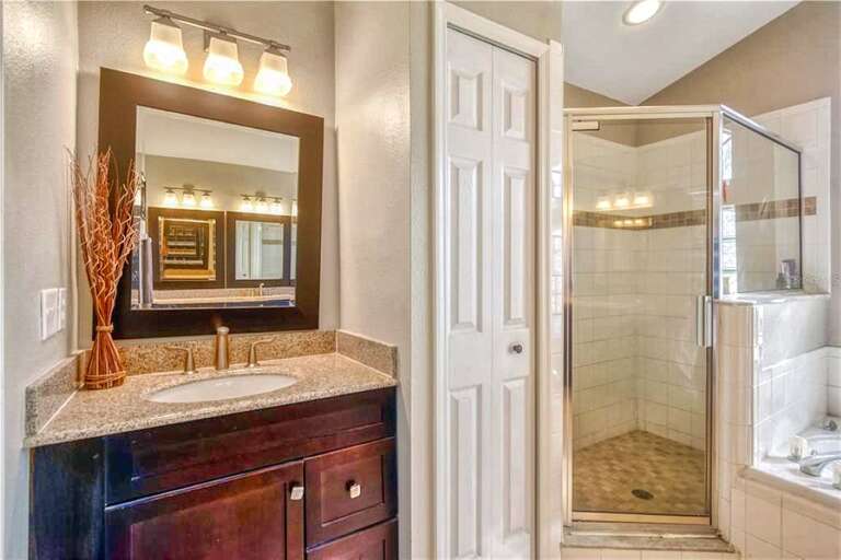 Master bathroom's third sink Master bathroom's third sink