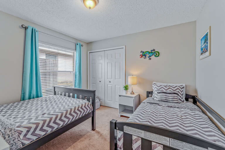 Fourth bedroom also has a TV, just like all the bedrooms Fourth bedroom also has a TV, just like all the bedrooms