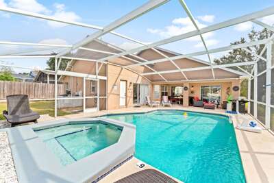 Pool and Spa - Serhii Villa Orlando - Family Vacation Rental