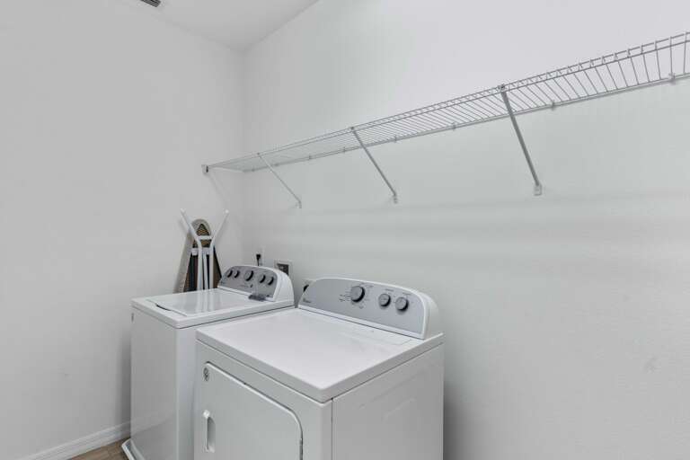 Laundry area 1 of 2 Laundry area 1 of 2