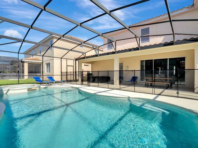 Private pool and spa