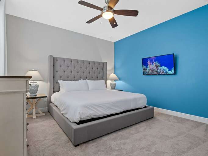 Bedroom with King bed