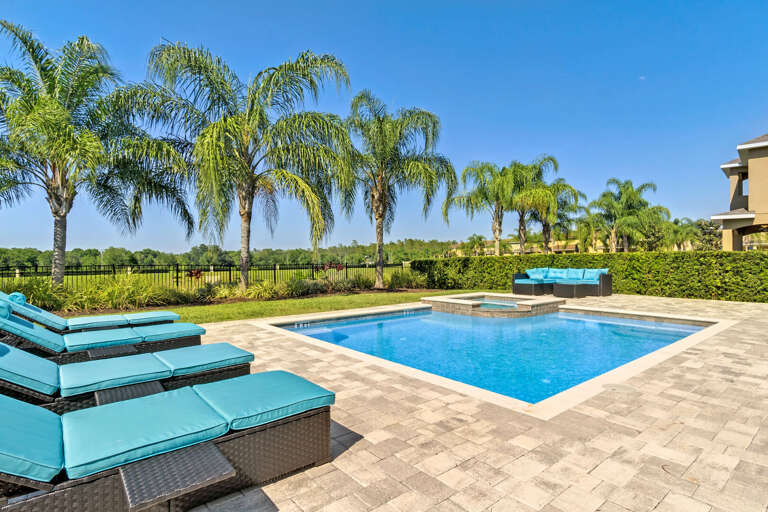 Private pool and spa
