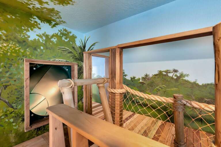 Treehouse themed bedroom