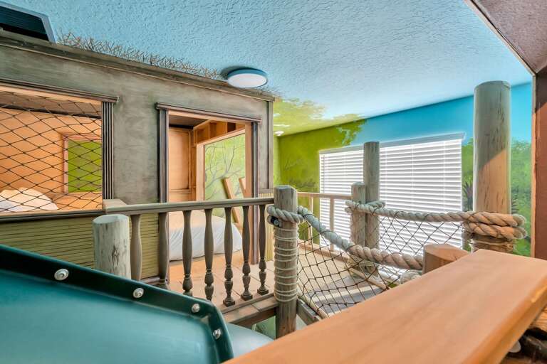 Treehouse themed bedroom