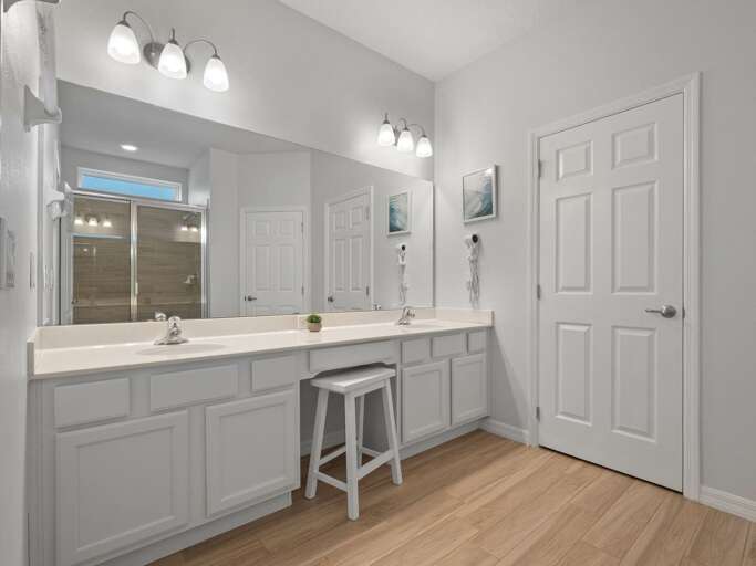 Bathroom with dual sinks