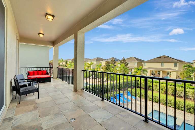 Upper lanai Upper lanai