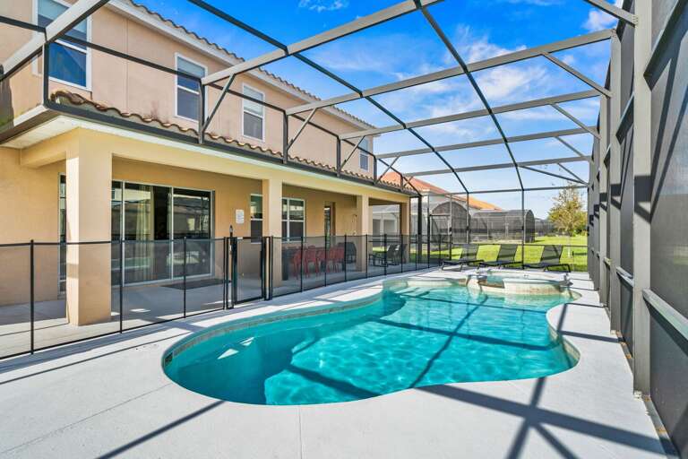 - Screened private pool with spa and lounge seating nearby  
- Orlando vacation rental offering fun outdoor swimming area  
- Perfect family retreat with safe and relaxing pool space - Screened private pool with spa and lounge seating nearby  
- Orlando vacation rental offering fun outdoor swimming area  
- Perfect family retreat with safe and relaxing pool space