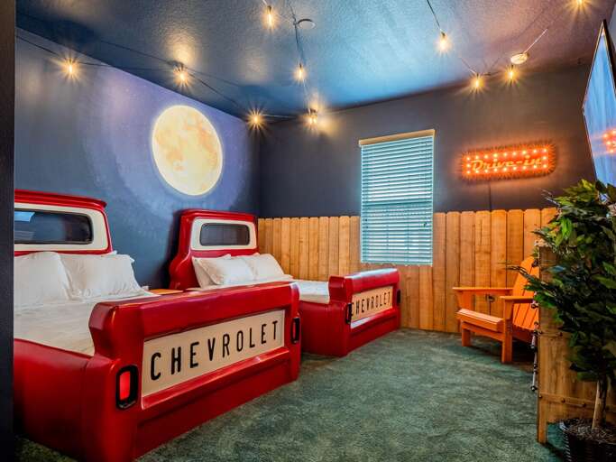Drive-in Movie themed bedroom with dual Full beds
