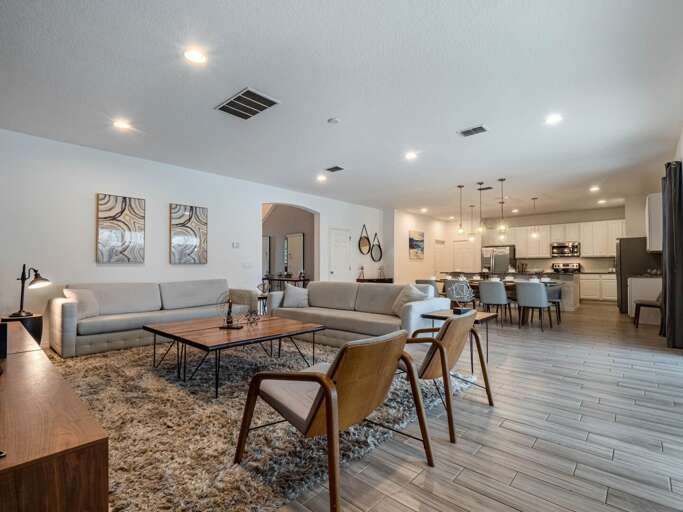 Living and kitchen area