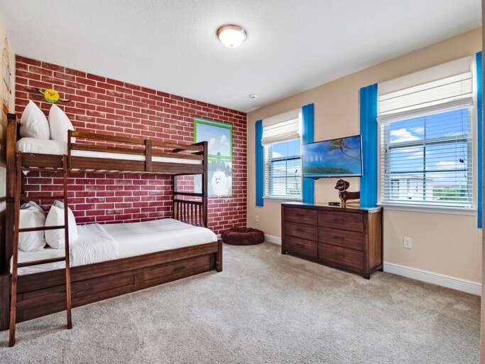 Secret Life of Pets themed bedroom with Twin over Full bunk beds