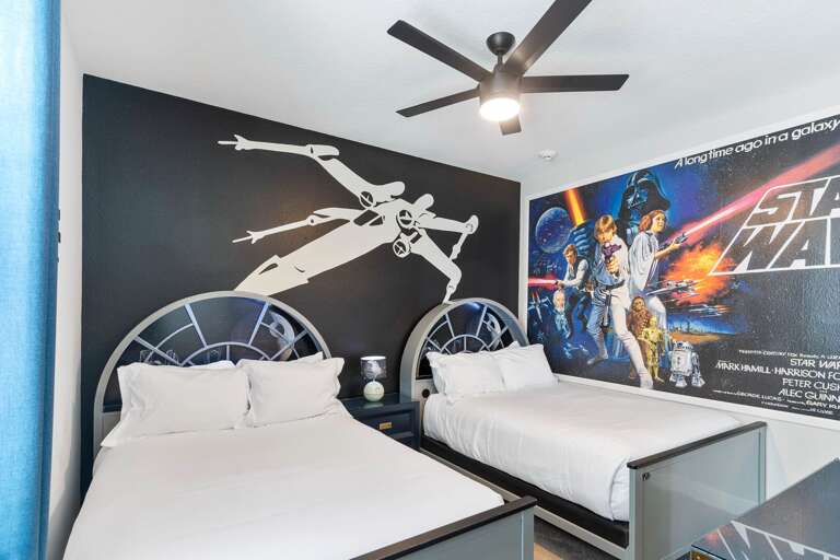 Bedroom with dual Twin beds