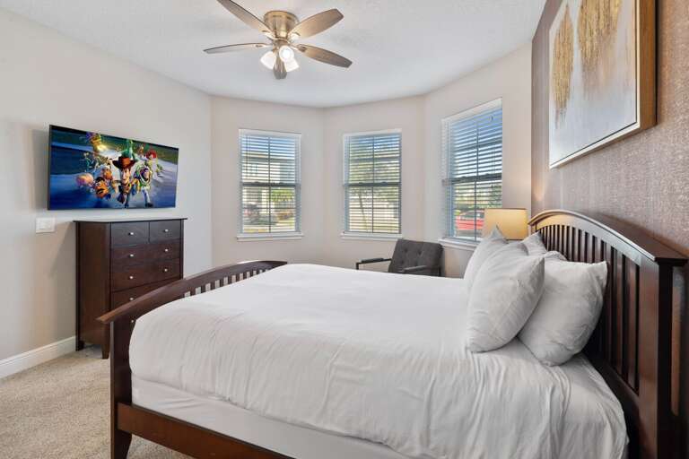 Bedroom with Queen bed Bedroom with Queen bed