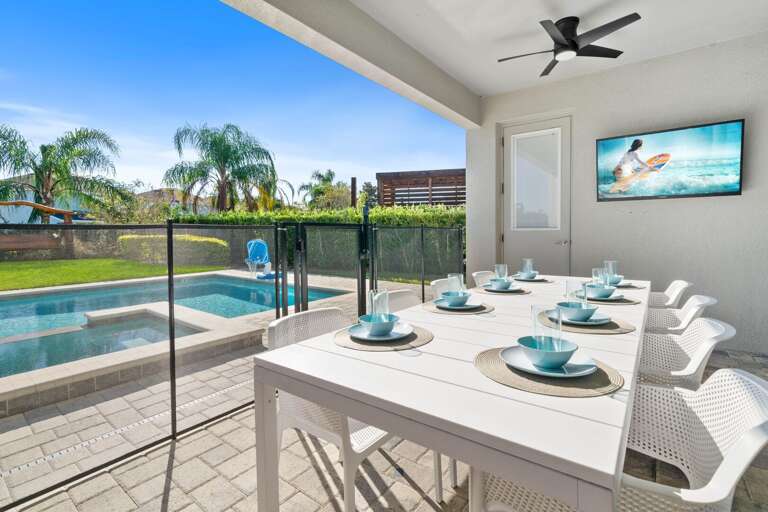 Lanai with seating area Lanai with seating area