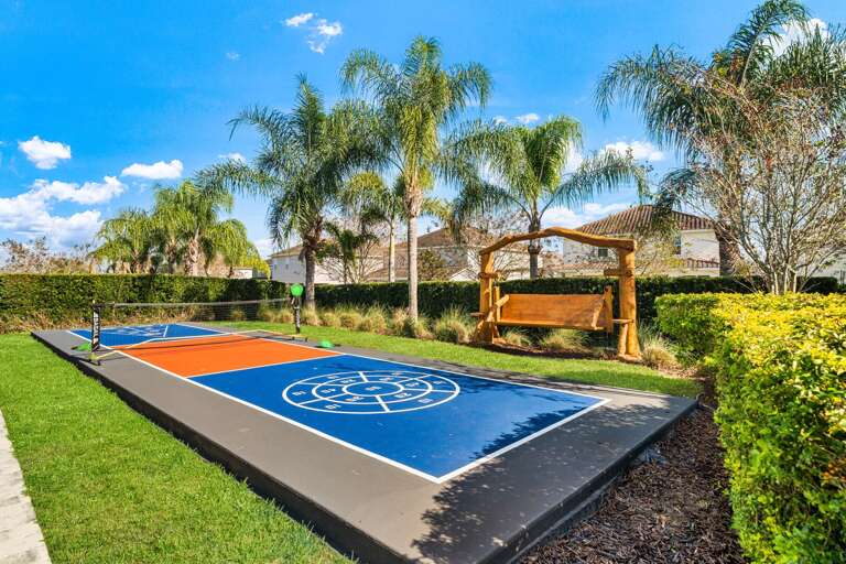 - Private pickleball court!