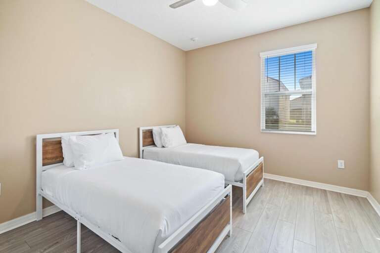 Bedroom with dual Twin beds