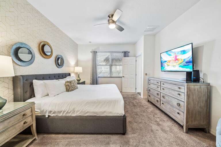 Bedroom with King bed