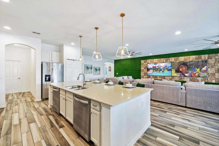 Spacious kitchen island w/ dual refigerators and dishwashers
