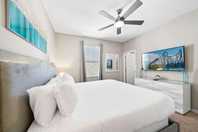 Bedroom with King bed