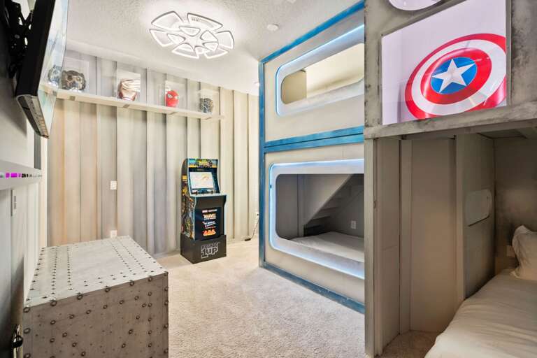 Marvel themed bedroom with Full + 2x Twin bed